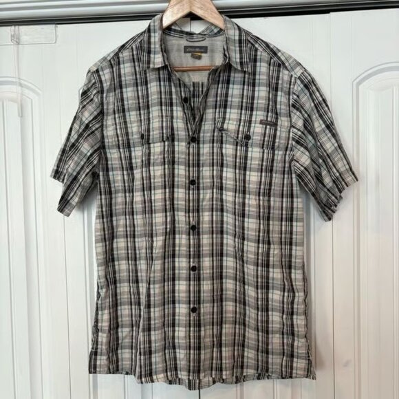 Eddie Bauer Cream & Black Plaid Short Sleeve Button Down Shirt Size Medium - Picture 1 of 6